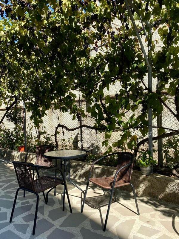 Telav Holl Hotel Telavi Bagian luar foto