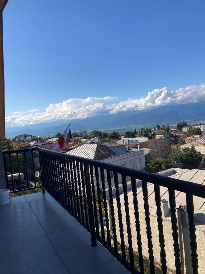 Telav Holl Hotel Telavi Bagian luar foto